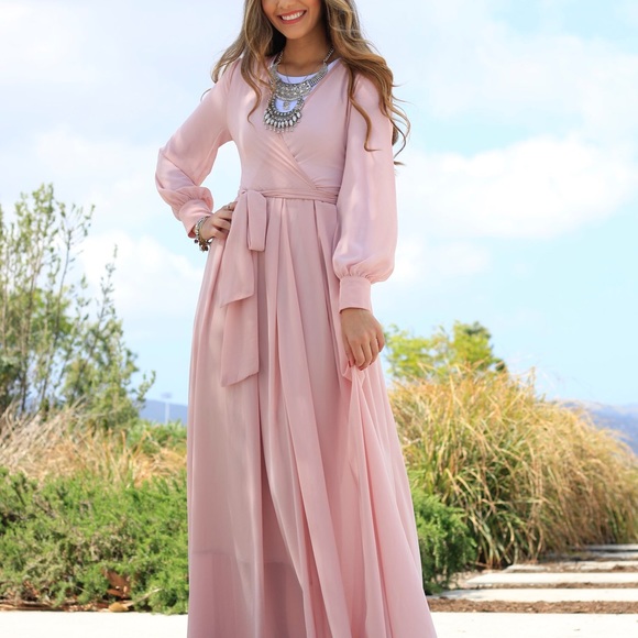 Chiffon maxi dress. Model is 5”8 - Picture 2 of 2